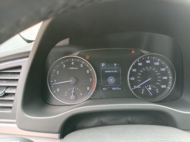 Hyundai Elantra 2018 Black