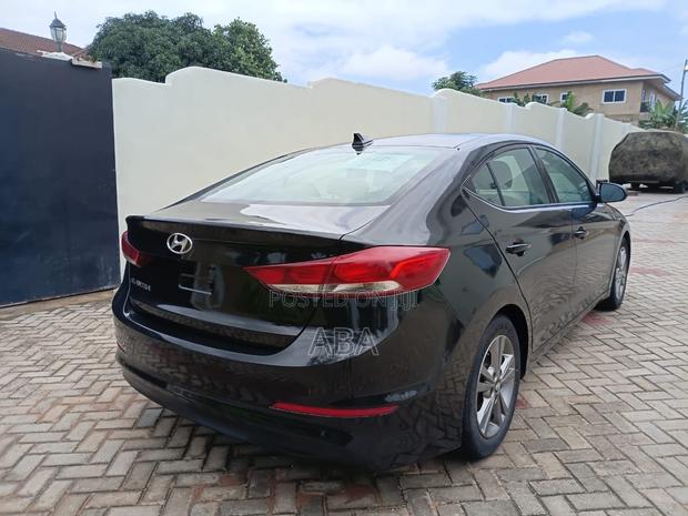Hyundai Elantra 2018 Black