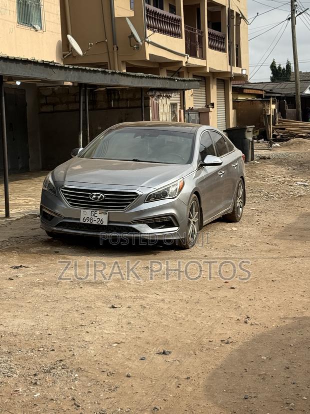 Hyundai Sonata Sport 2.0T 4dr Sedan (2.0L 4cyl Turbo 6A) 2015 Gray