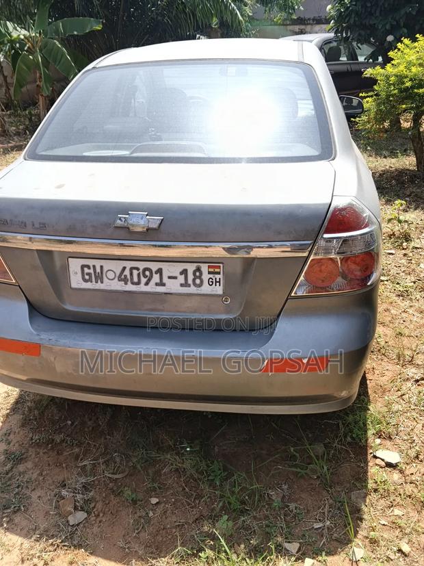 Chevrolet Aveo 2011 Gray