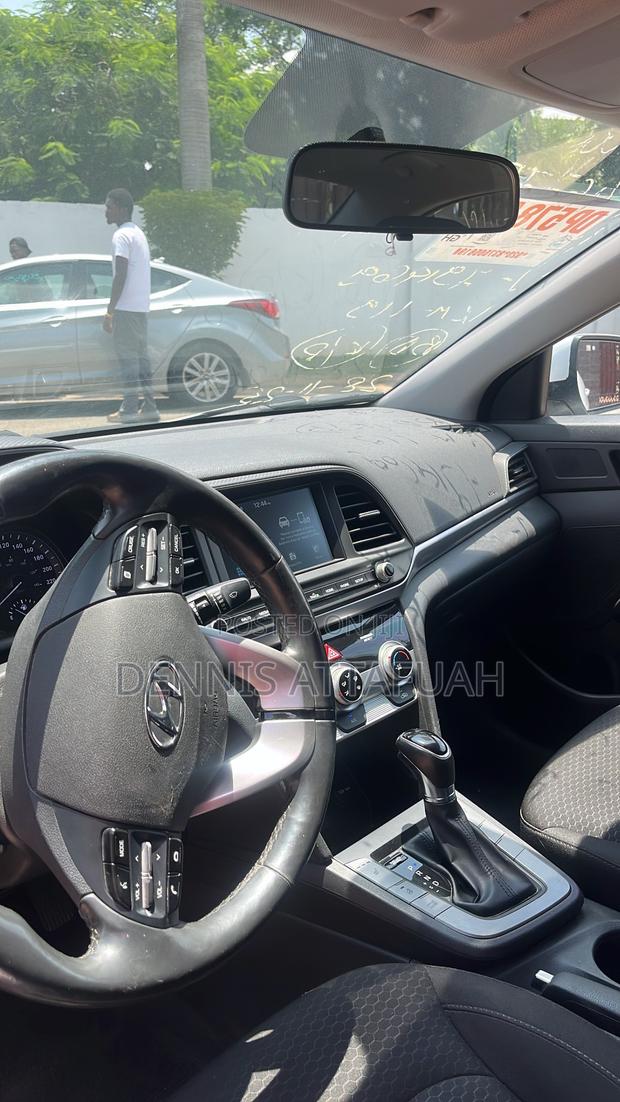 Hyundai Elantra SE 2019 White