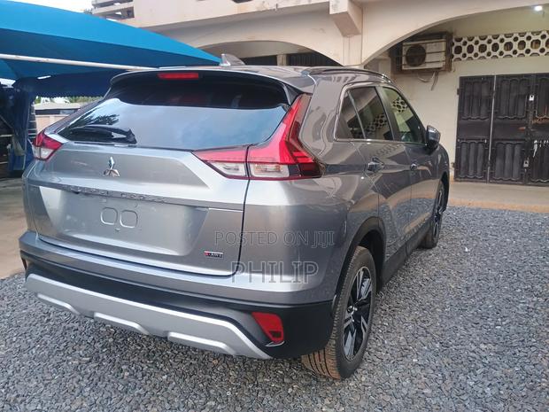 Mitsubishi Eclipse Cross ES AWD 2023 Gray