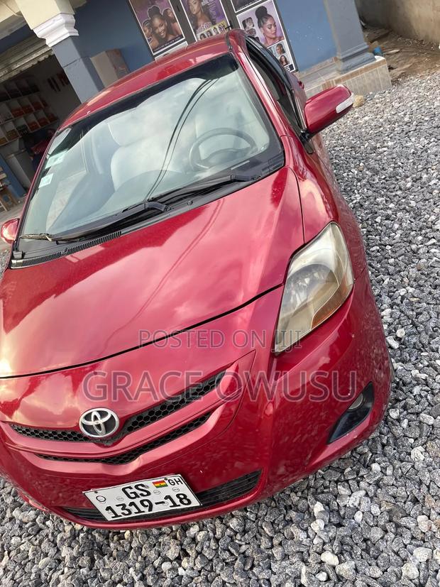 Toyota Yaris 1.5 2009 Red