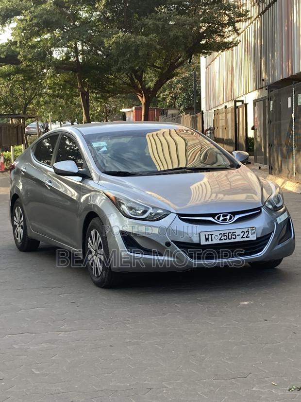 Hyundai Elantra SE Sedan FWD (1.8L 4cyl 6A) 2016 Silver