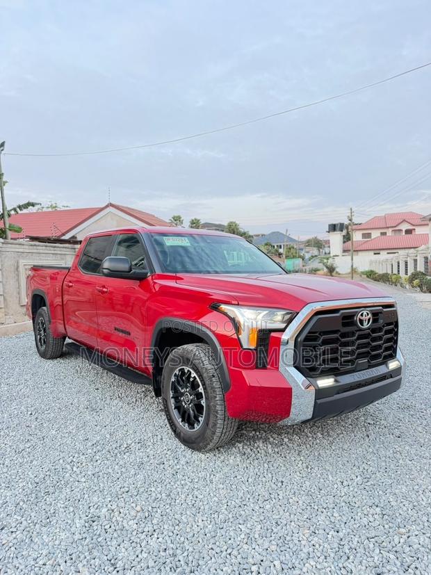 Toyota Tundra 2024 Red