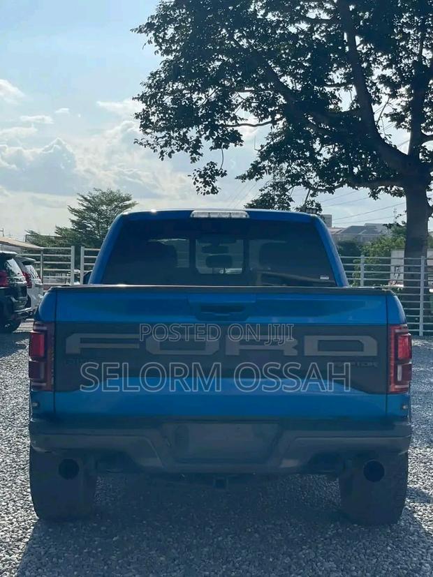 Ford F-150 2020 Blue