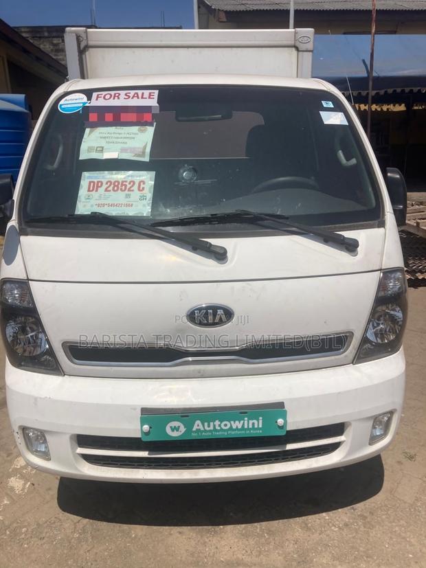 Kia Bongo 2016 White