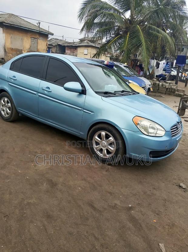 Hyundai Accent 2010 Blue