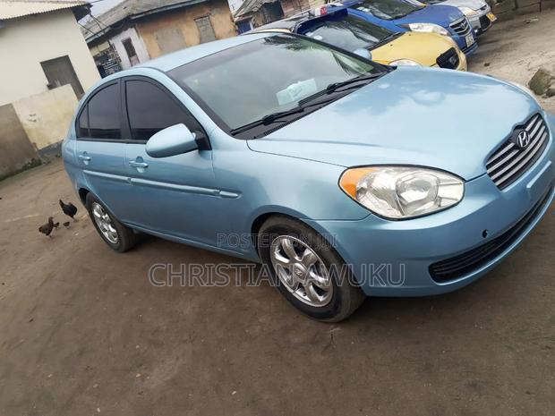 Hyundai Accent 2010 Blue