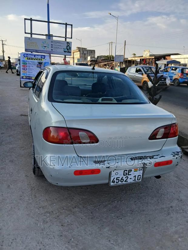 Toyota Corolla 1.6 Sedan 2002 Gray
