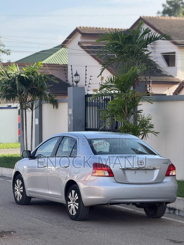 Toyota Yaris 1.5 Automatic 2009 Silver