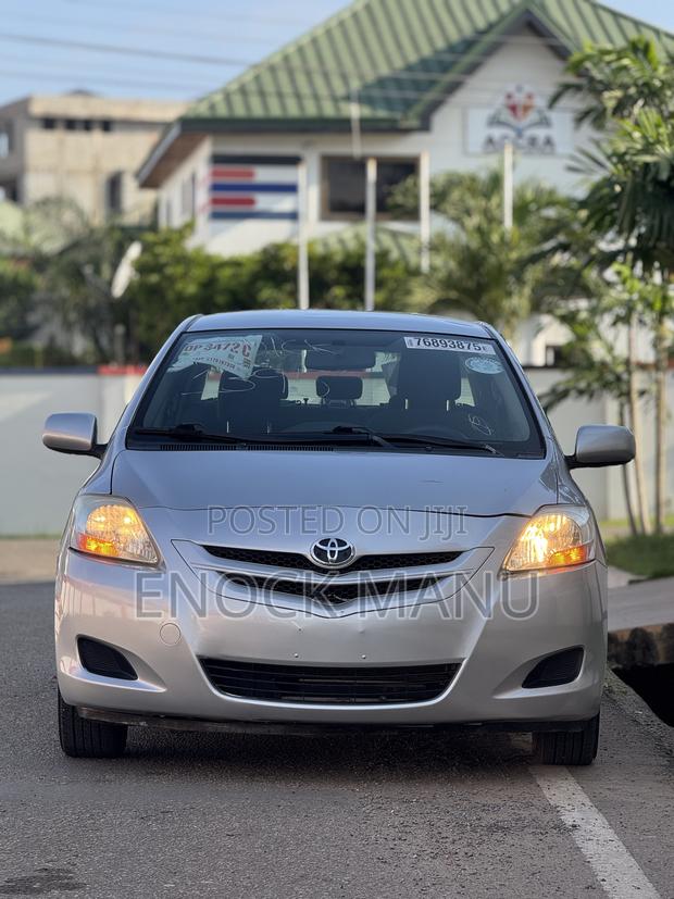 Toyota Yaris 1.5 Automatic 2009 Silver