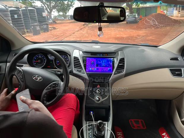 Hyundai Elantra 2013 Red