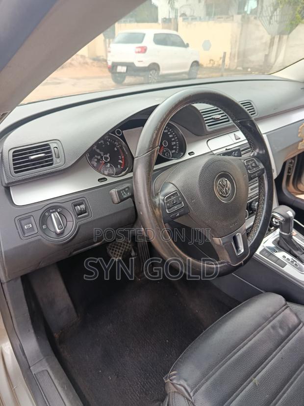 Volkswagen CC 2.0 Luxury 2012 Gray