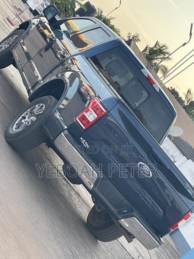 Ford F-150 2018 Blue