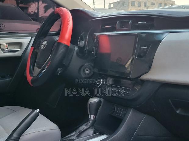 Toyota Corolla 2015 White