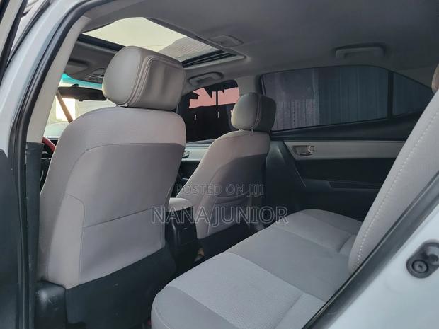 Toyota Corolla 2015 White