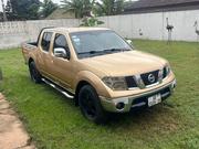 Nissan Navara 2016 Gold for sale