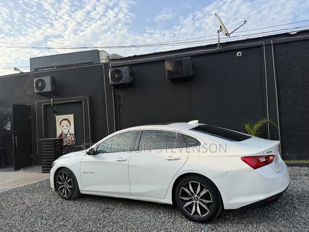 Chevrolet Malibu Premier 2018 White