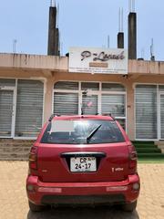 Pontiac Vibe 1.8L 2010 White for sale