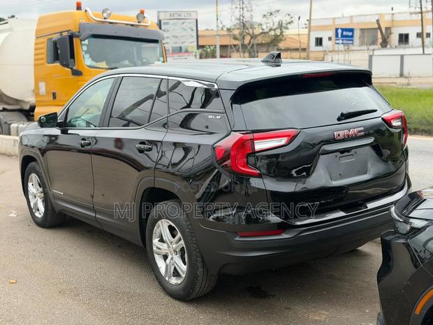 GMC Terrain 2022 Black
