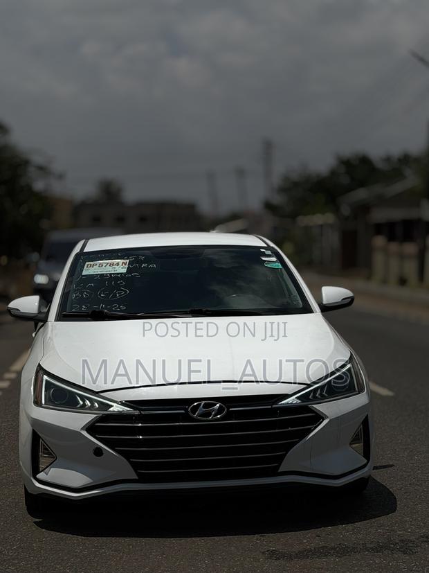 Hyundai Elantra SEL 2019 White