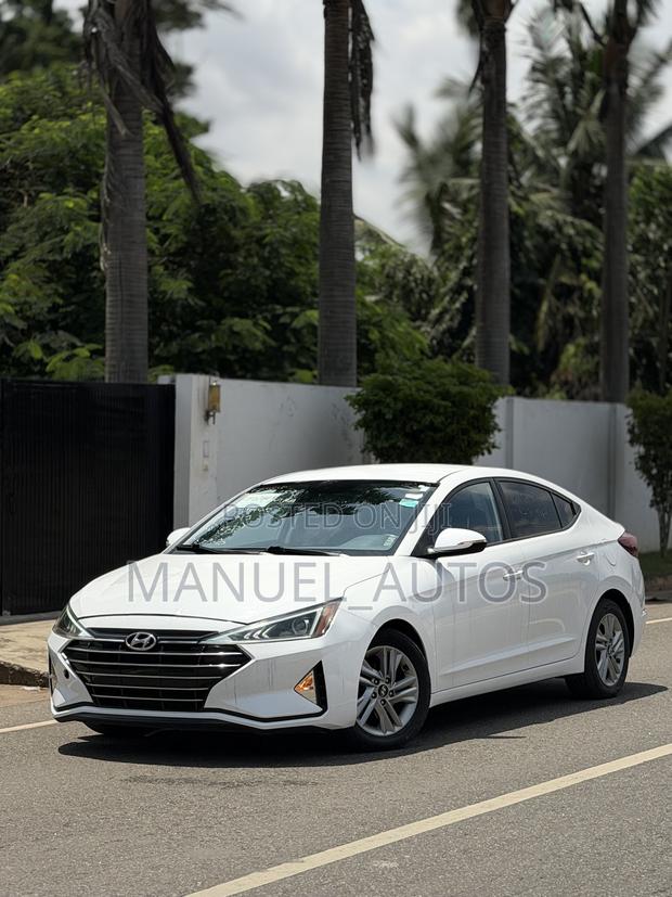 Hyundai Elantra SEL 2019 White