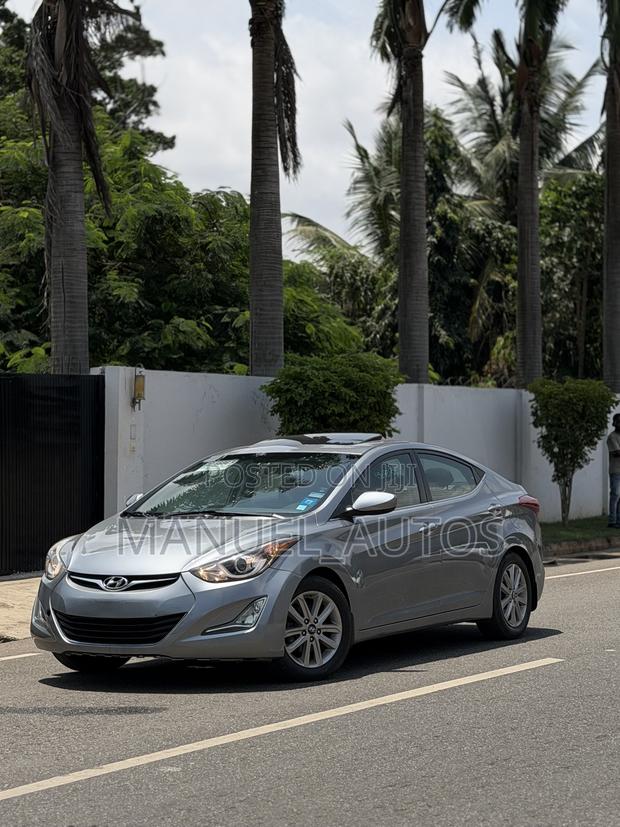 Hyundai Elantra SE Sedan FWD (1.8L 4cyl 6A) 2016 Gray
