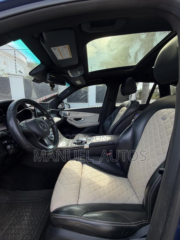 Mercedes-Benz GLC-Class 2019 Blue