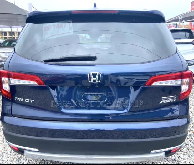 Honda Pilot Touring 8-Passenger 2021