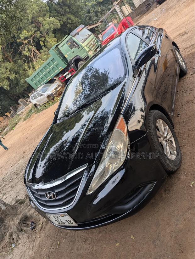 Hyundai Sonata GLS Sedan FWD (2.4L 4cyl 6A) 2012 Black