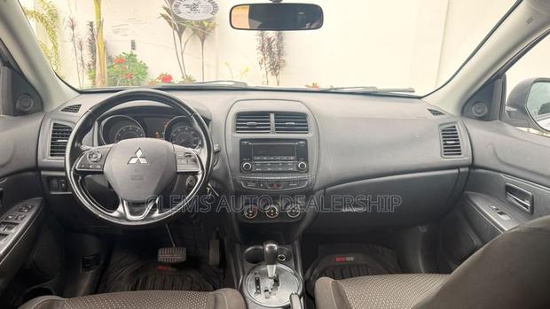 Mitsubishi Outlander Sport 2.0 ES 2016 White
