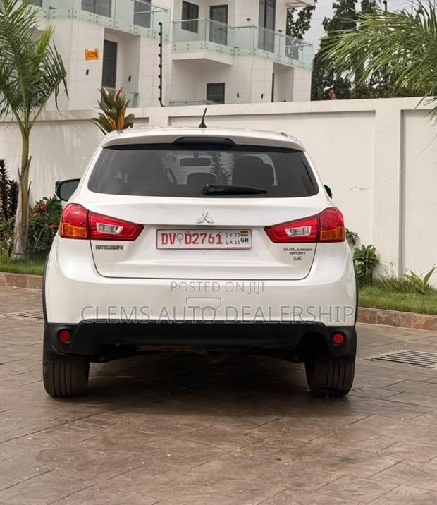 Mitsubishi Outlander Sport 2.0 ES 2016 White
