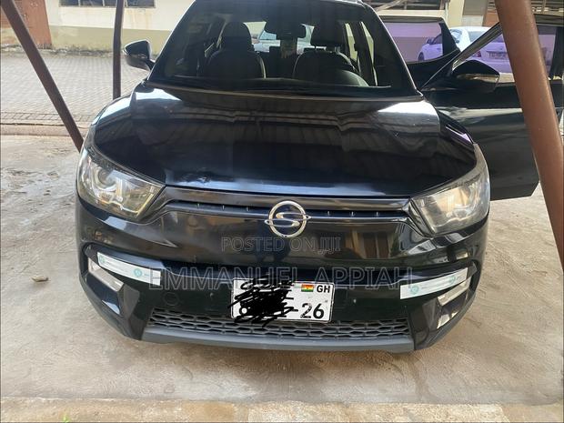 SsangYong Tivoli 2017 Black