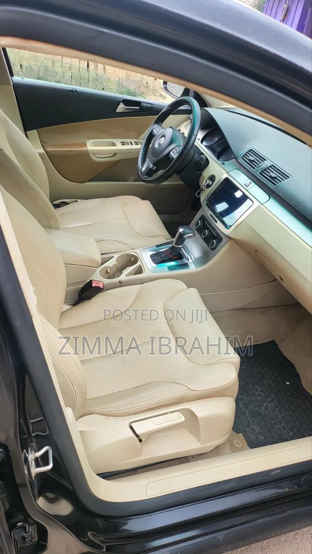 Volkswagen Passat 2.0 Wagon 2010 Black
