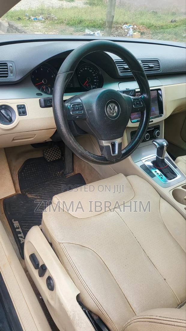 Volkswagen Passat 2.0 Wagon 2010 Black