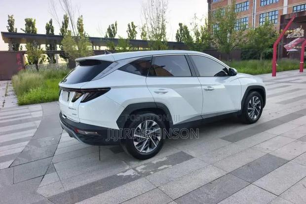 Hyundai Tucson 2021 White