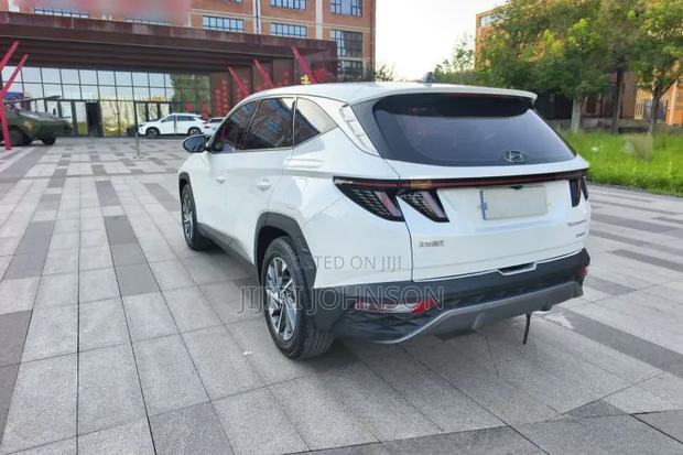 Hyundai Tucson 2021 White
