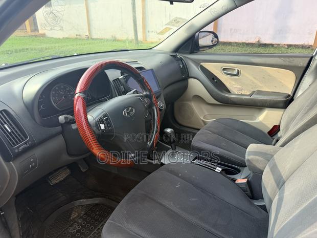 Hyundai Elantra 1.6 GLS Automatic 2008 Maroon