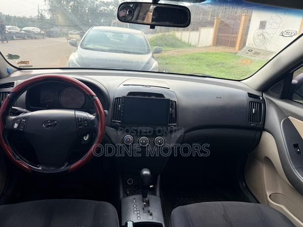 Hyundai Elantra 1.6 GLS Automatic 2008 Maroon