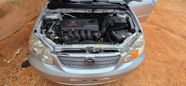 Toyota Corolla Altis 2011 Beige