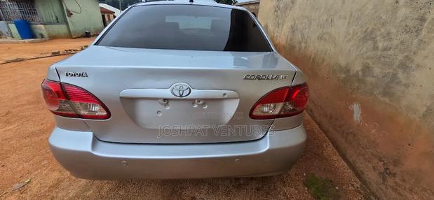 Toyota Corolla Altis 2011 Beige