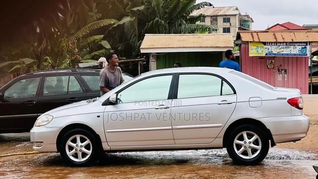 Toyota Corolla Altis 2011 Beige