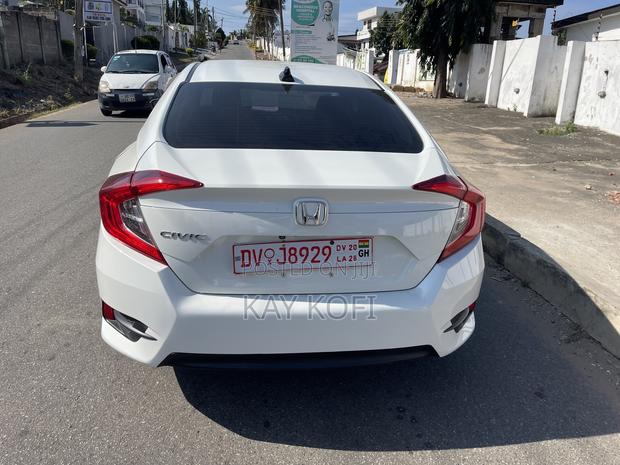 Honda Civic 2016 White