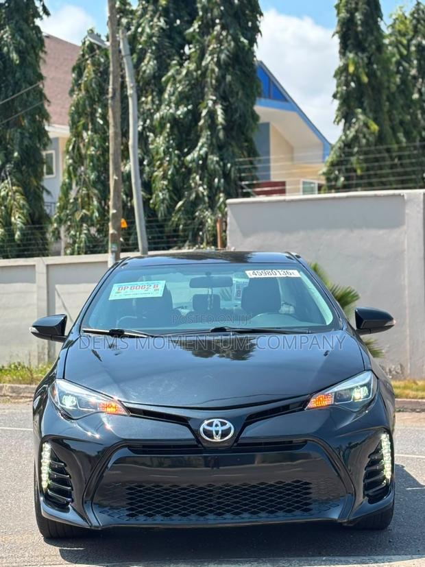 Toyota Corolla 2016 Black