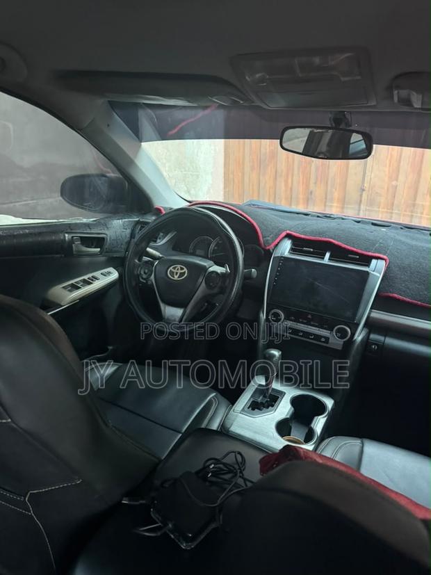 Toyota Camry 2014 Red