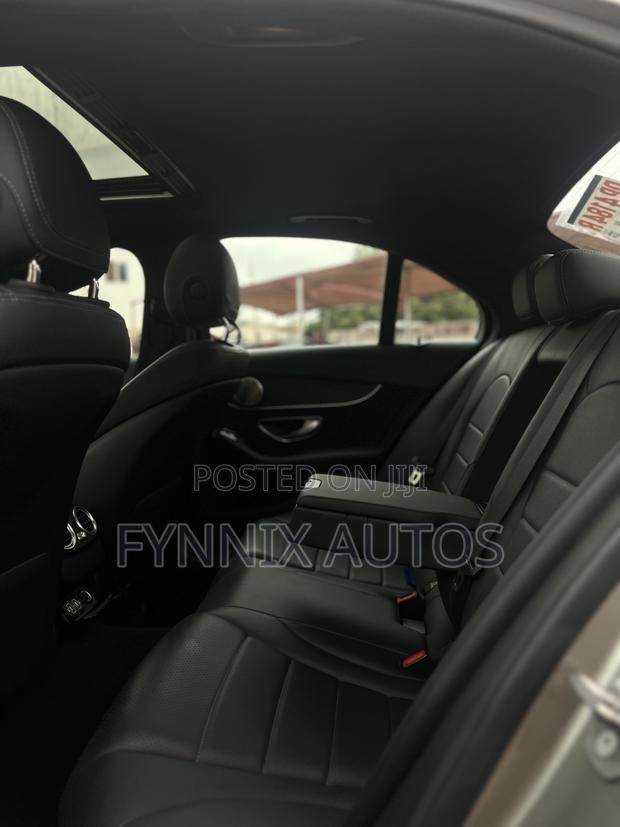 Mercedes-Benz C300 2020