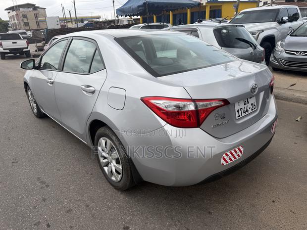 Toyota Corolla LE Eco 4dr Sedan (1.8L 4cyl CVT) 2016 Gray