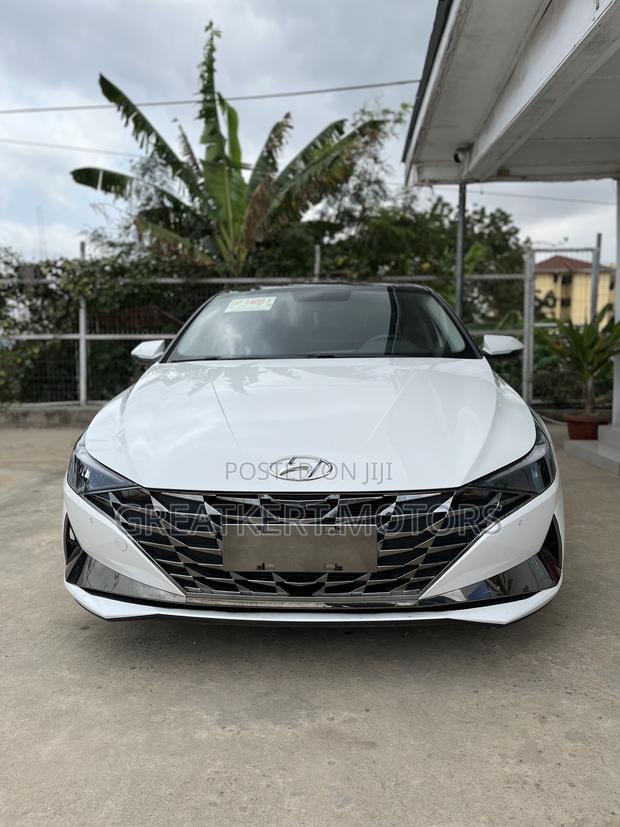 Hyundai Elantra SEL 2023 White