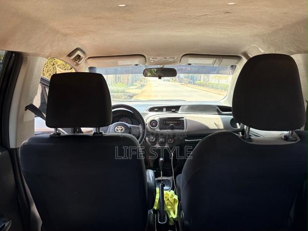 Toyota Vitz 2013 Black